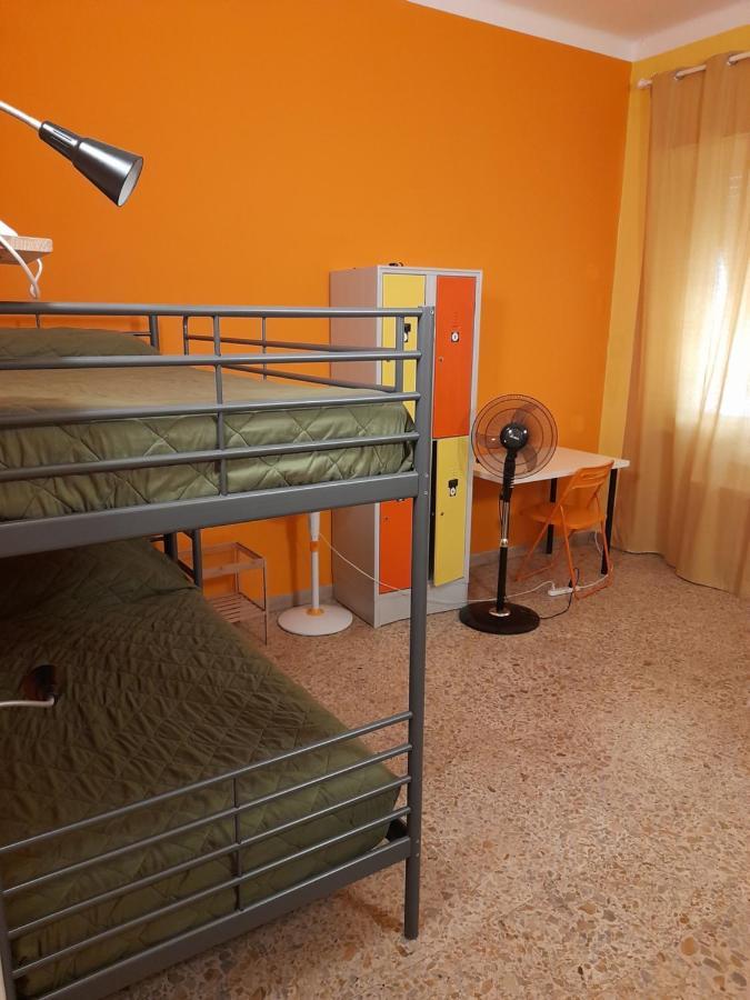 Pisa Train Station Hostel Luaran gambar