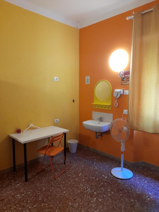 Pisa Train Station Hostel Luaran gambar
