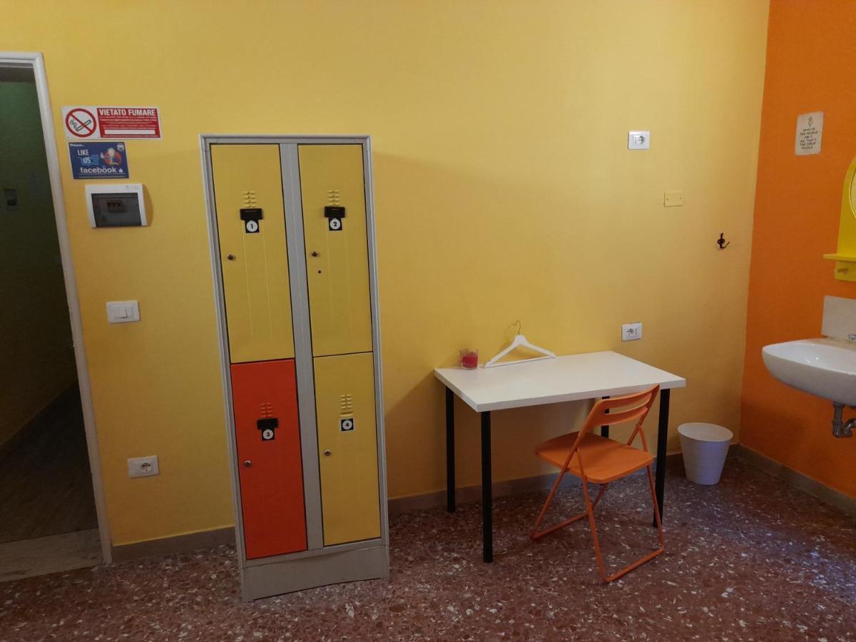 Pisa Train Station Hostel Luaran gambar