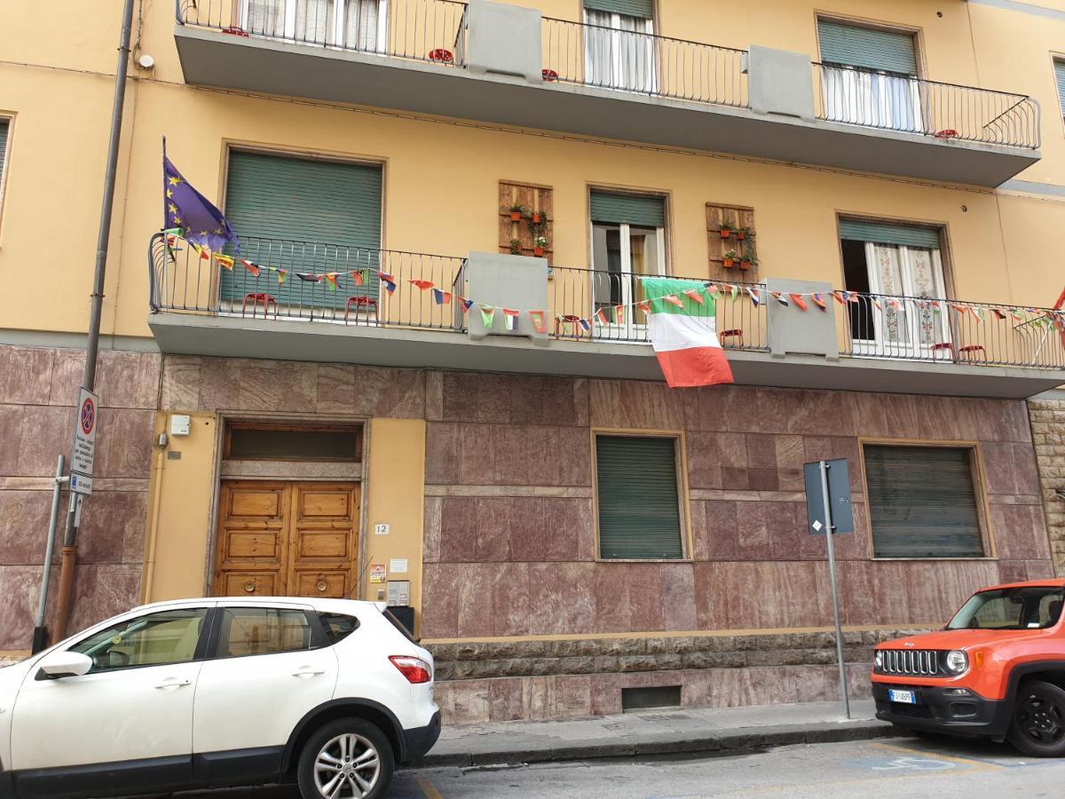 Pisa Train Station Hostel Luaran gambar