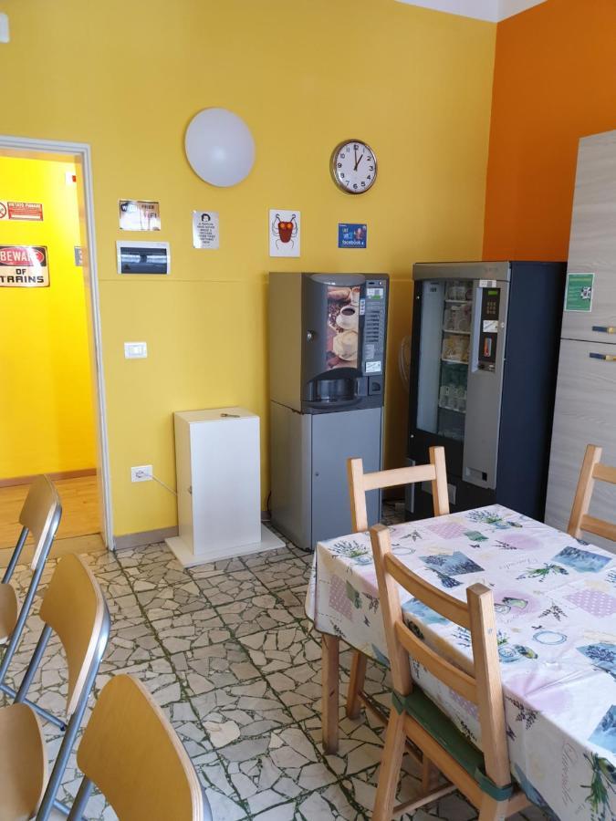Pisa Train Station Hostel Luaran gambar